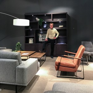 verkoper Niko van design meubelen