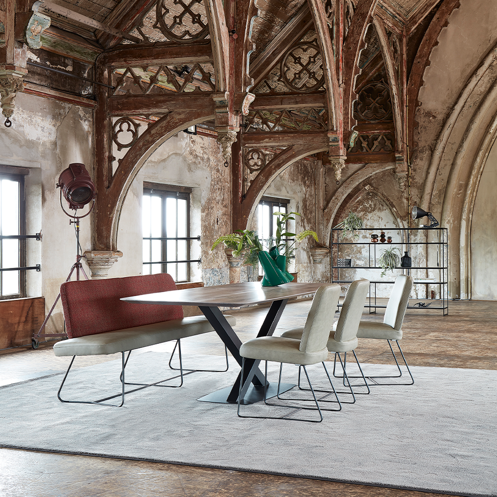 kiezen porselein Hertog Tafel Oxxi | Bert Plantagie | Design meubels | De Ruijtermeubel Wonen