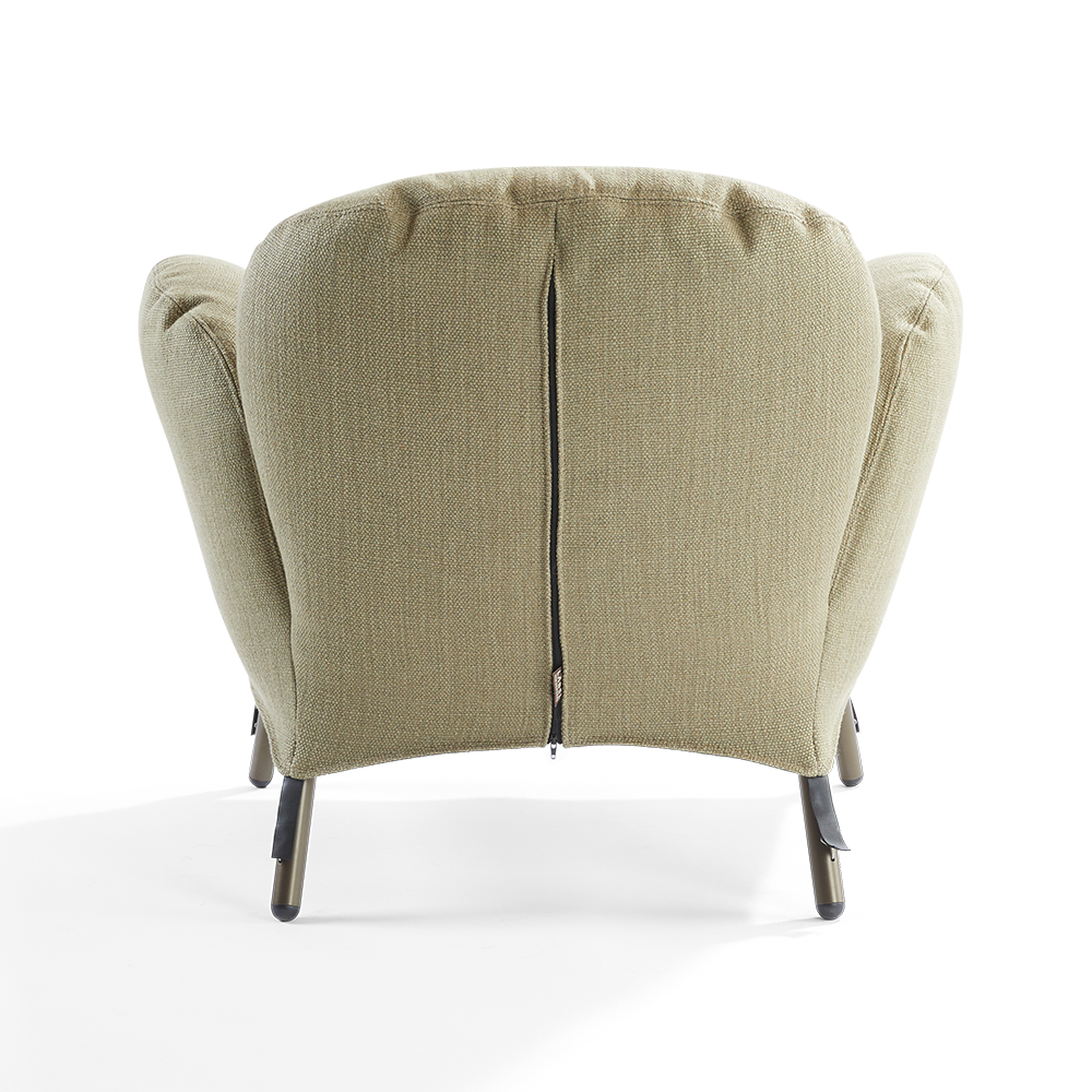 bobo fauteuil stof beige van labelvandenberg met zwart grijze vaste poten achterkant