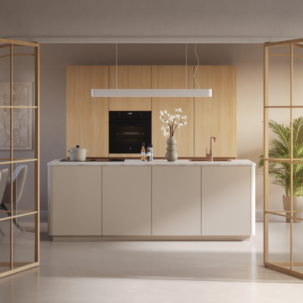 Keuken Savino Chabrier in moderne uitvoering met strakke fronten en complete inbouwapparatuur