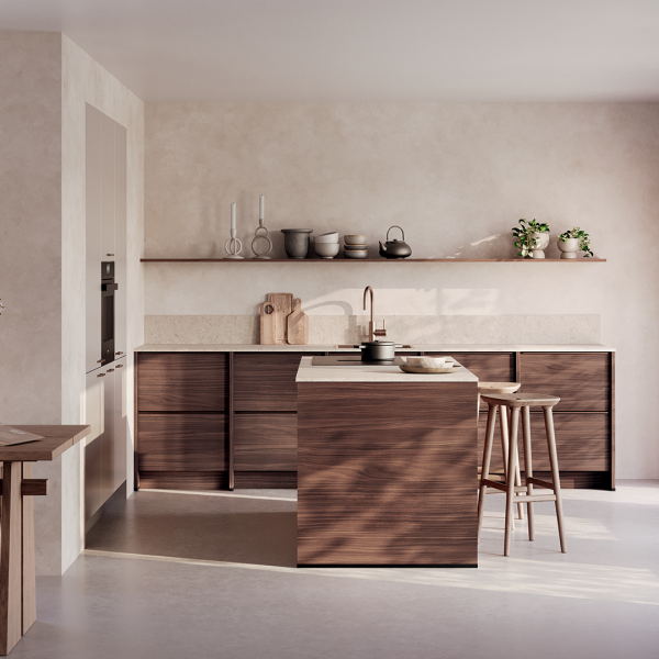 Keuken Ensor Walnoot met warme walnoottinten en complete inbouwapparatuur