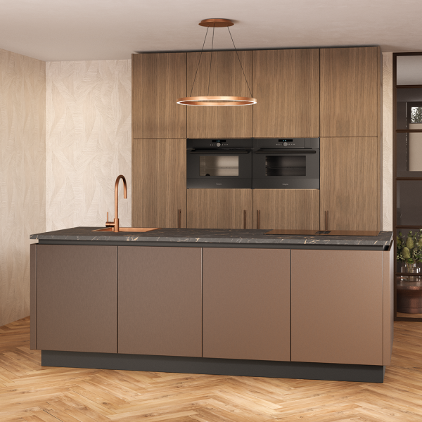 Combikeuken Ittenbach – Burton met bronziet metallic kookeiland en cacao wandkasten