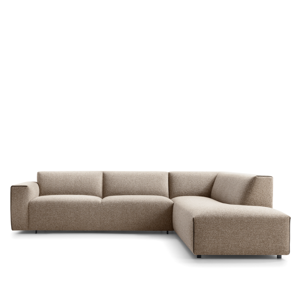 Hoekbank Highbury van BAENKS met strakke lijnen, luxe stoffering en royale lounge-opstelling.
