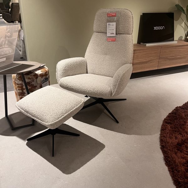 Fauteuil + Hocker Bobbio