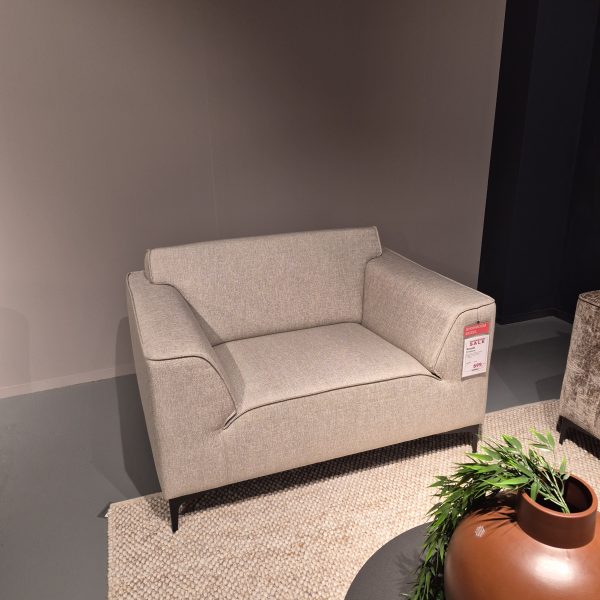 Bayside Loveseat
